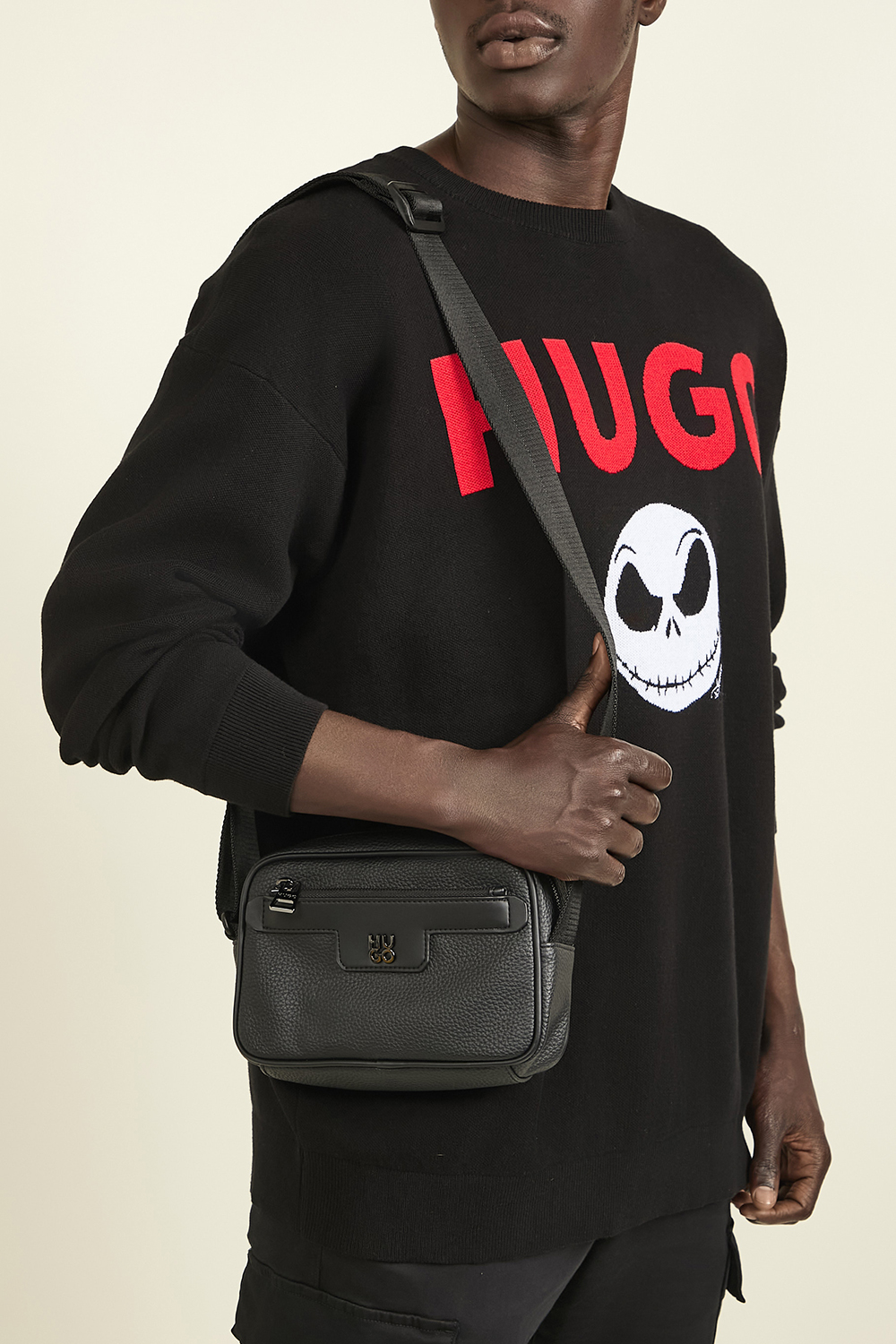 תמונת כל הלוק של תיק קרוסבודי